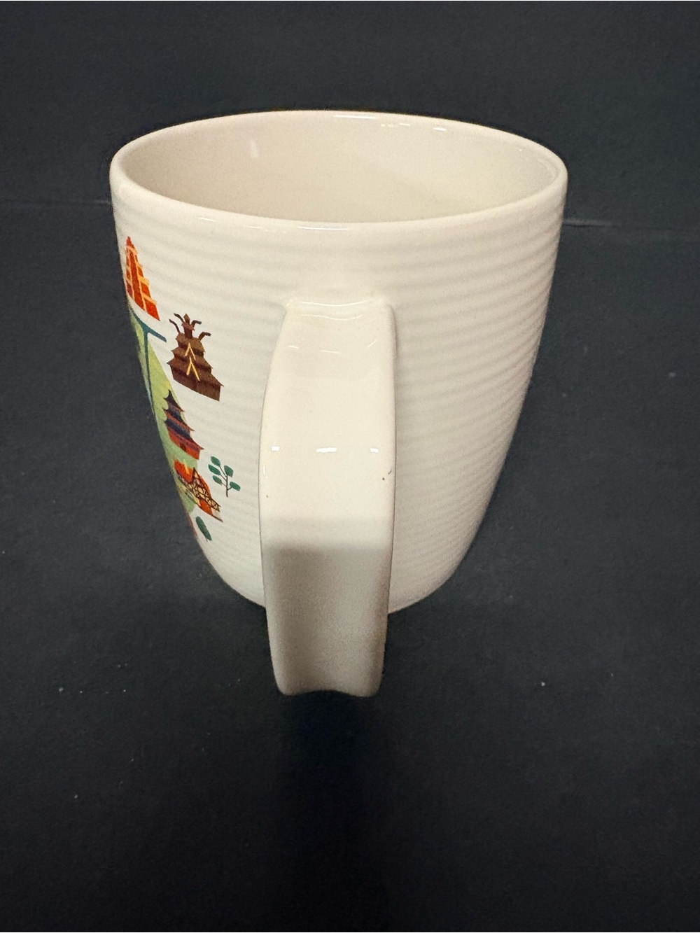 Disney ABC collector mug “W” for the Epcot - Picture 2 of 7